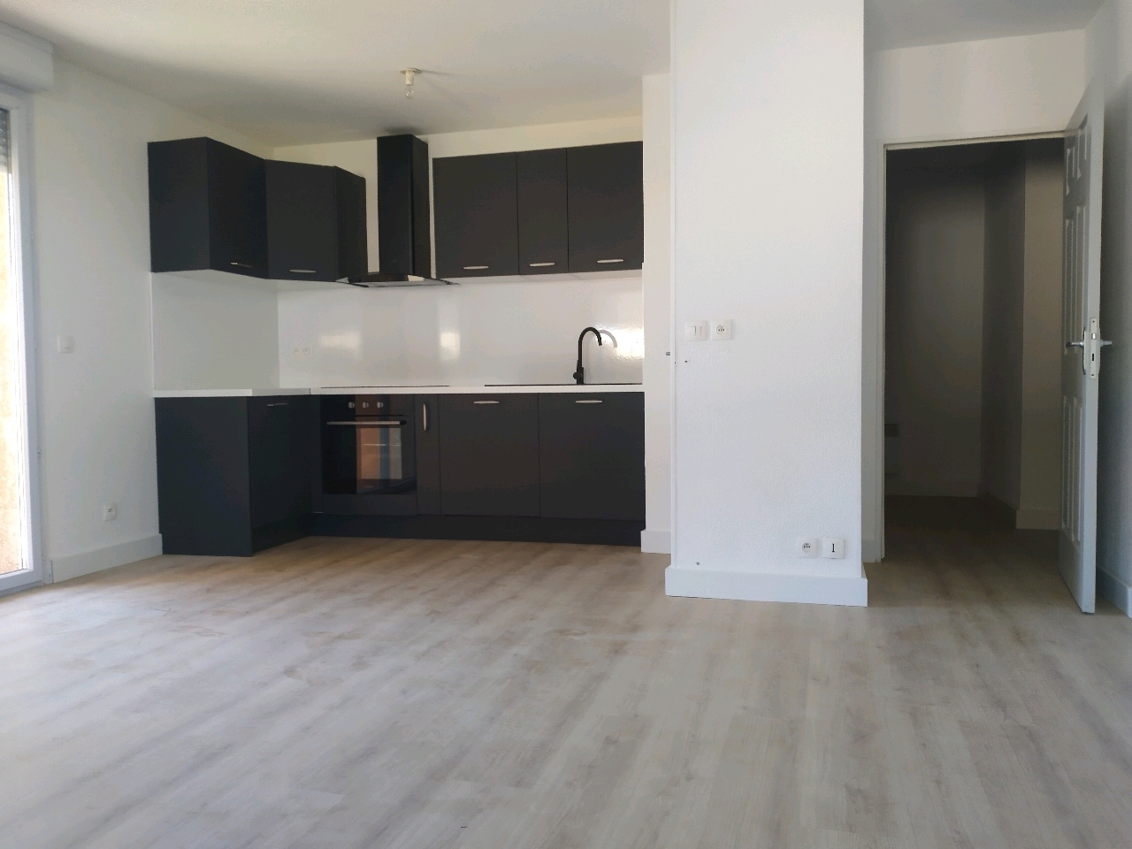 APPARTEMENT VENDU 32000 1702