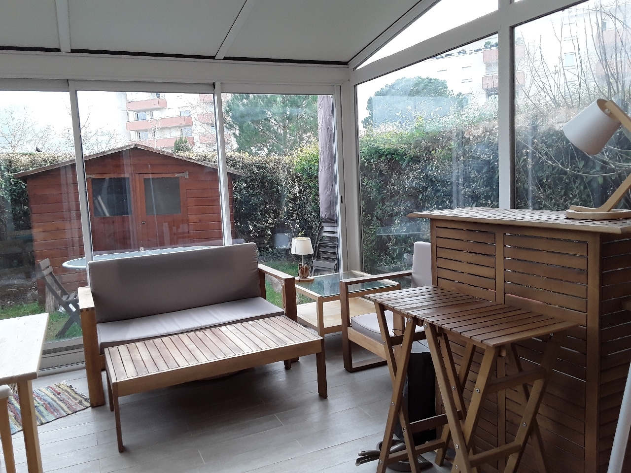 APPARTEMENT MEUBLÉ A Louer 31840 536 / 153